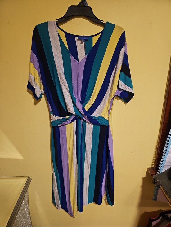 Apt. 9 Dresses & Skirts - NWOT Apt.9 Women's Size Large Bold Colors Vertical Striped Dress Vneck Pullover